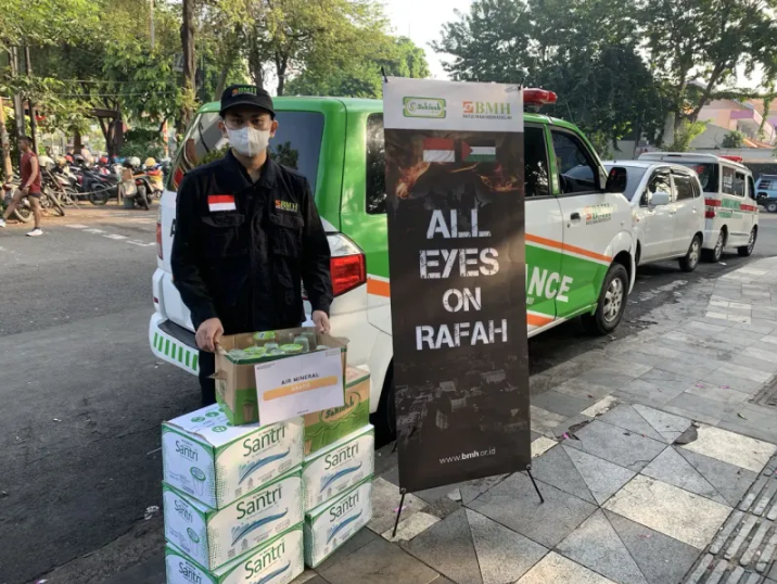 Surabaya Menyala, BMH dan Ribuan Insan Bersatu untuk Palestina
